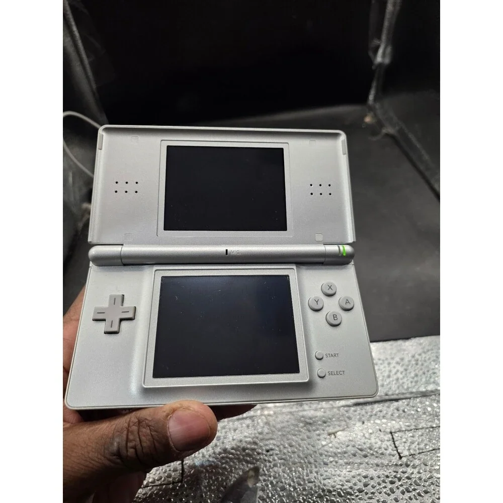 Nintendo DS Lite Silver Bundle – Works Great! Charger + 2 Games – No Stylus